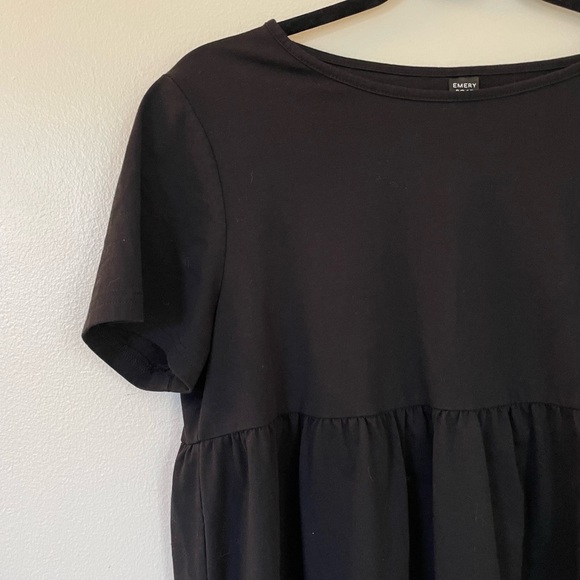 Emery Rose Black Top - Picture 3 of 8